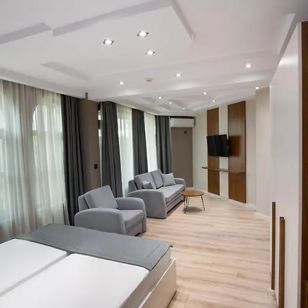 Hotell Euphoria 3*