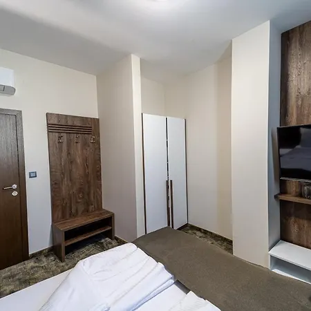 Euphoria Hotell 3*