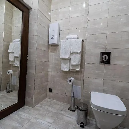 Euphoria Hotell 3*