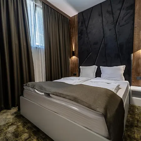 Euphoria Hotell 3*