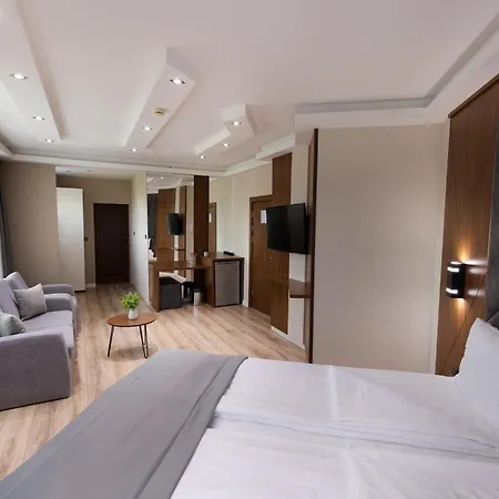 Hotell Euphoria 3*